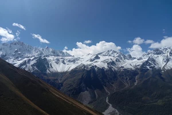 Stunning view of the Langtang Mountain Range during autumn, the best season for trekking.