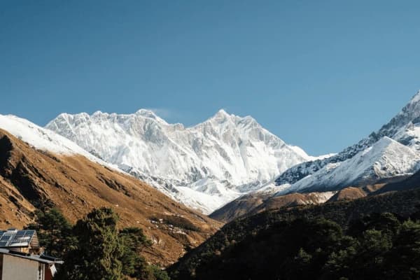 The mountain view on the way to EBC Trek