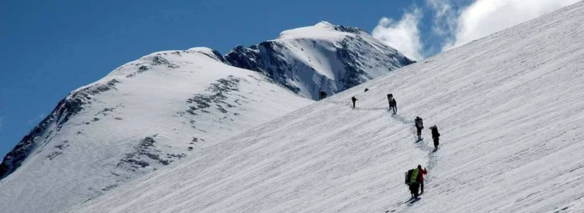Popular 7000 Meter Peaks to Climb in Nepal