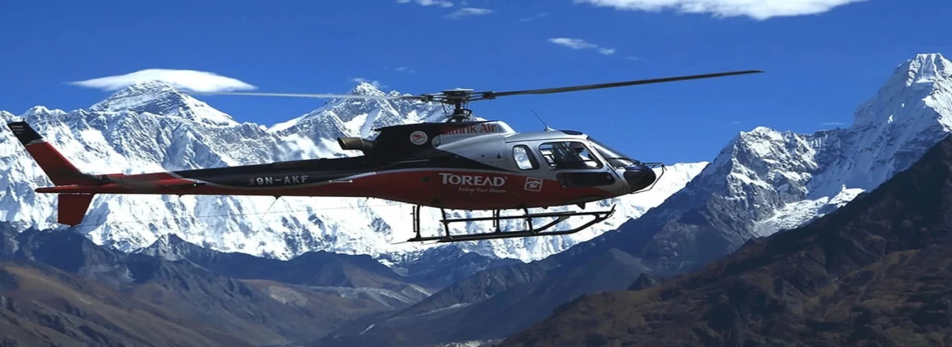 Everest base camp trek and return by helicopter